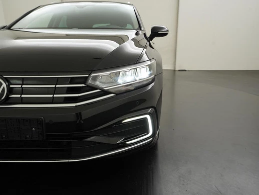 Volkswagen Passat - Afbeelding 23 van 30