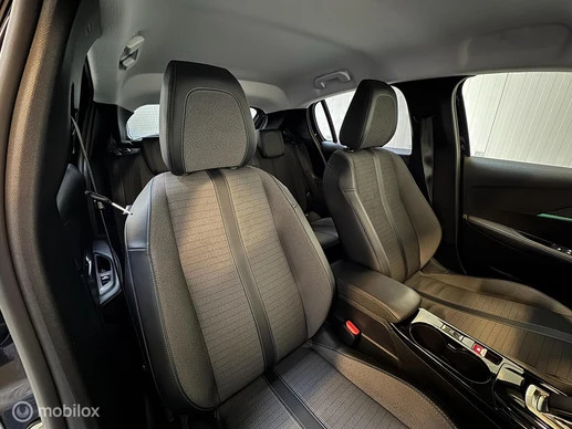 Peugeot e-208 - Afbeelding 15 van 18
