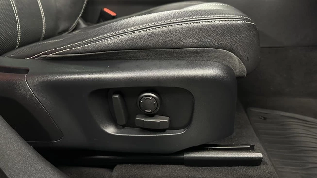 Land Rover Range Rover Velar - Afbeelding 23 van 30