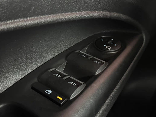 Ford Tourneo Connect - Afbeelding 27 van 30