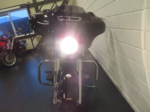 Harley-Davidson Street Glide - Afbeelding 9 van 15