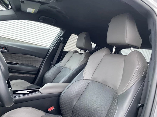 Toyota C-HR - Afbeelding 24 van 30