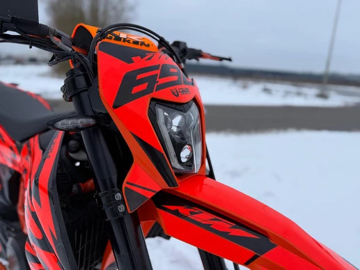 KTM 690 - Afbeelding 7 van 10