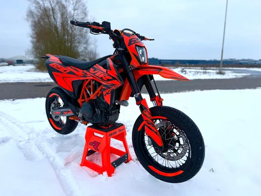 KTM 690 - Afbeelding 8 van 10