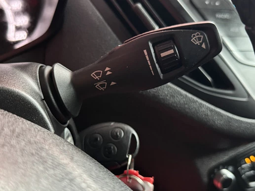 Ford Transit Courier - Afbeelding 26 van 30