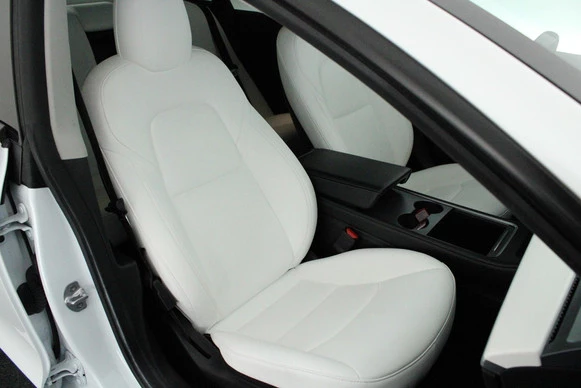 Tesla Model 3 - Afbeelding 2 van 30