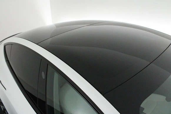 Tesla Model 3 - Afbeelding 4 van 30