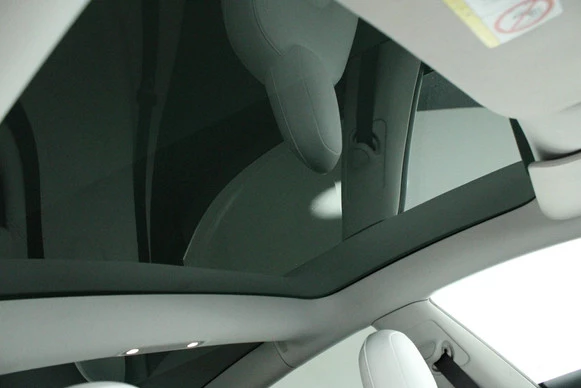 Tesla Model 3 - Afbeelding 30 van 30