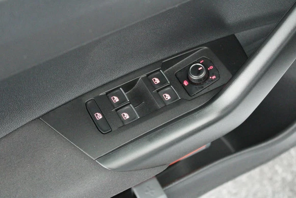 Volkswagen Polo - Afbeelding 13 van 30