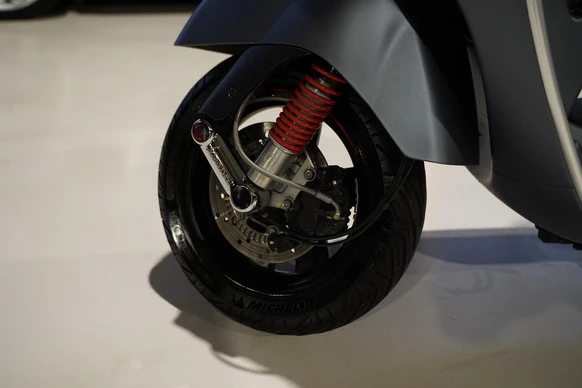 Vespa GTV - Afbeelding 11 van 24