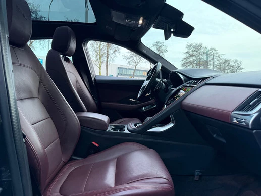 Jaguar E-PACE - Afbeelding 8 van 30