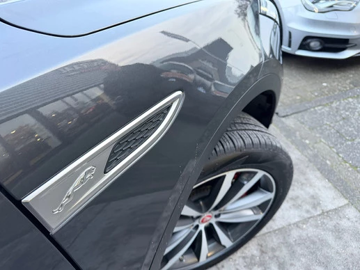 Jaguar E-PACE - Afbeelding 13 van 30