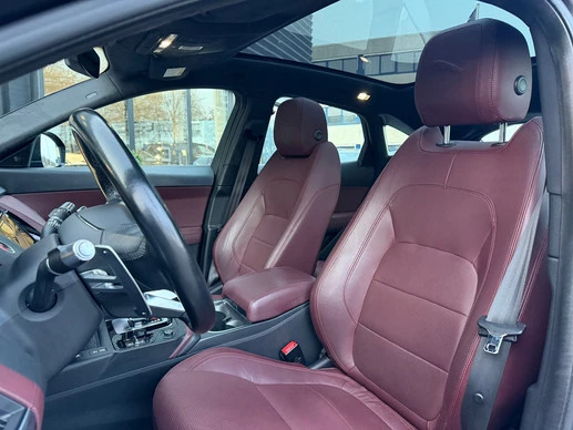 Jaguar E-PACE - Afbeelding 16 van 30