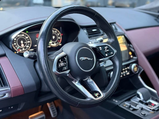 Jaguar E-PACE - Afbeelding 22 van 30