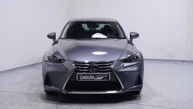 Lexus IS - Afbeelding 2 van 30