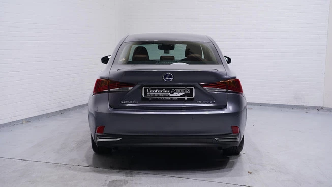 Lexus IS - Afbeelding 6 van 30