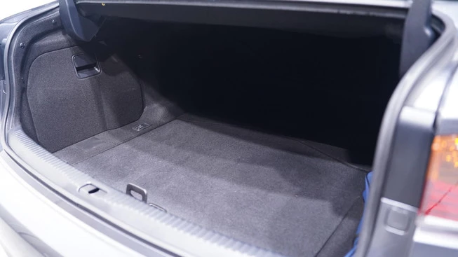 Lexus IS - Afbeelding 16 van 30