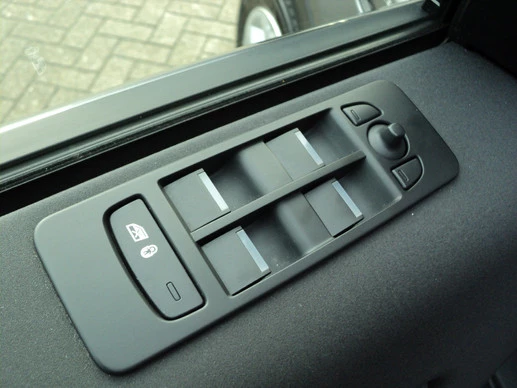 Land Rover Discovery Sport - Afbeelding 28 van 30