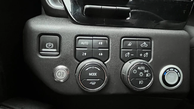 Chevrolet Silverado - Afbeelding 10 van 23