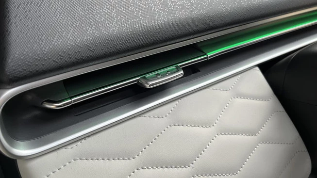 Dongfeng Box - Afbeelding 16 van 30