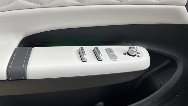 Dongfeng Box - Afbeelding 27 van 30