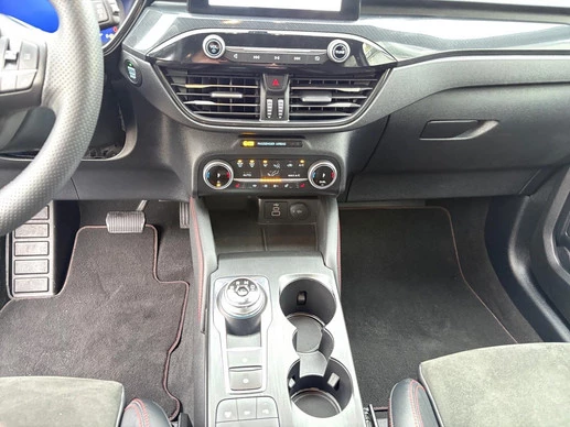 Ford Kuga - Afbeelding 25 van 30