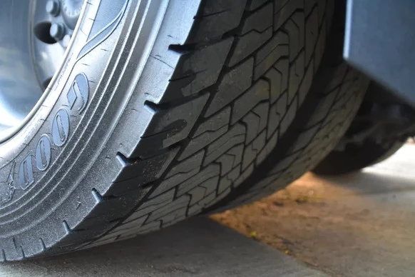 Mercedes-Benz Actros - Afbeelding 12 van 13