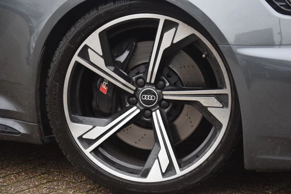 Audi RS4 - Afbeelding 8 van 30