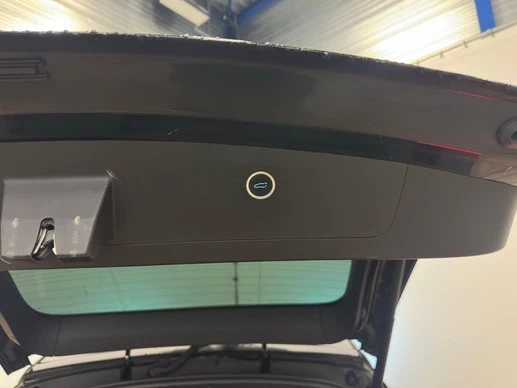 Tesla Model X - Afbeelding 19 van 30