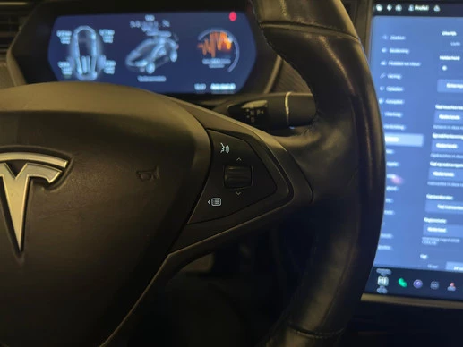 Tesla Model X - Afbeelding 23 van 30