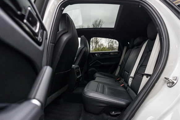 Porsche Cayenne - Afbeelding 23 van 30