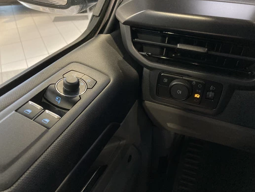 Ford Tourneo Custom - Afbeelding 24 van 30