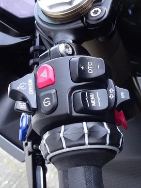 BMW S 1000 RR - Afbeelding 10 van 17