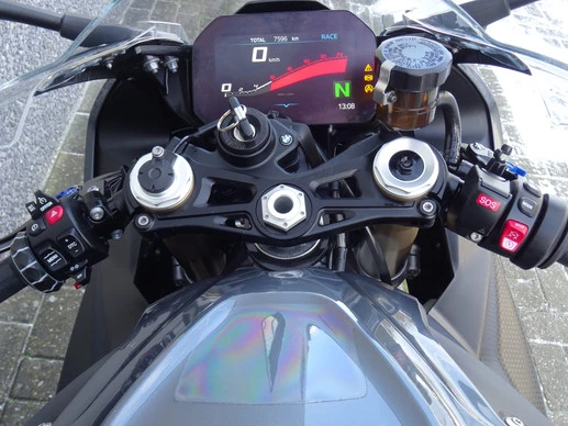 BMW S 1000 RR - Afbeelding 12 van 17