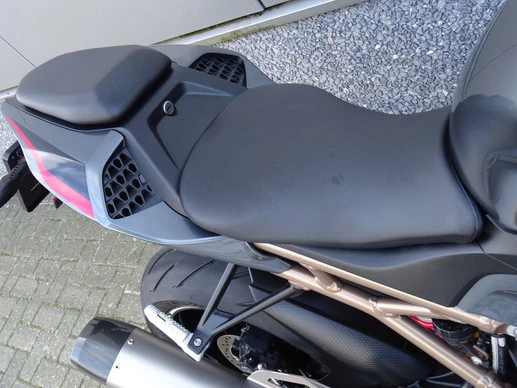 BMW S 1000 RR - Afbeelding 13 van 17