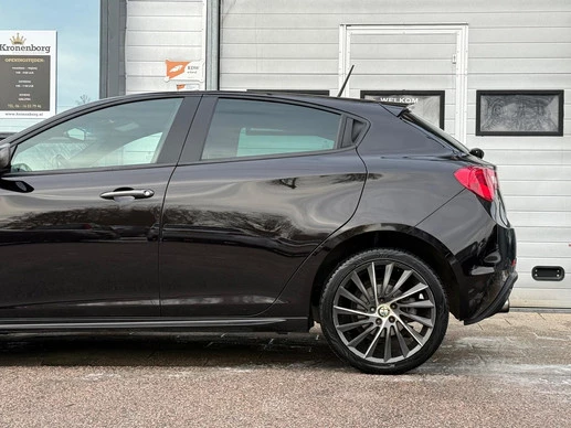 Alfa Romeo Giulietta - Afbeelding 10 van 22