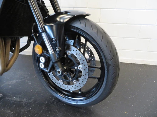 Yamaha MT 09 - Afbeelding 7 van 13