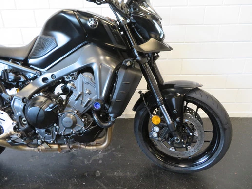 Yamaha MT 09 - Afbeelding 9 van 13
