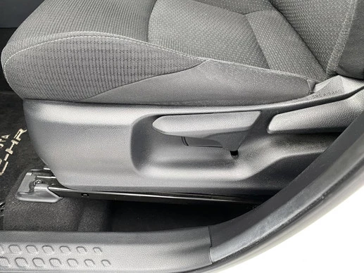 Toyota C-HR - Afbeelding 22 van 30