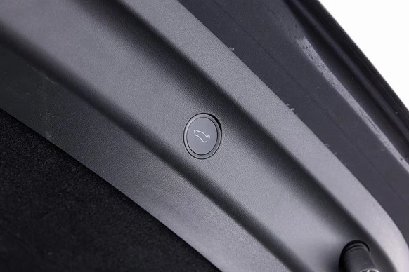 Tesla Model Y - Afbeelding 20 van 28