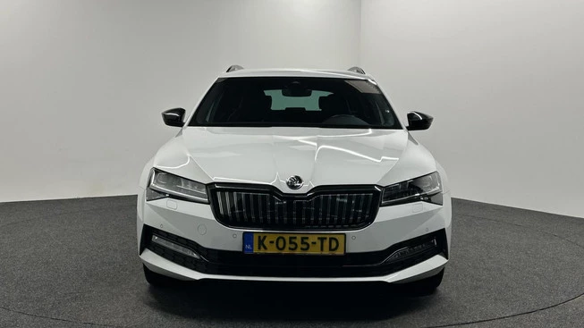 Škoda Superb - Afbeelding 13 van 30