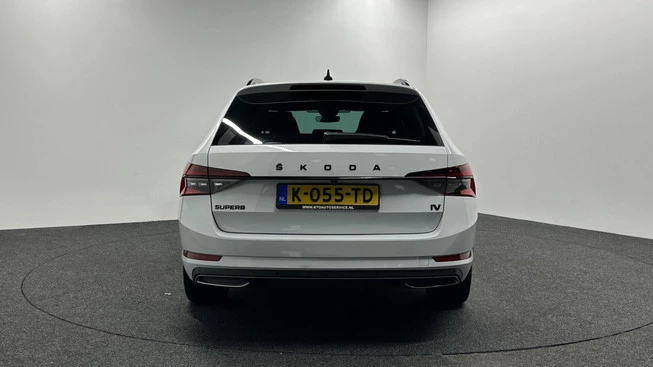 Škoda Superb - Afbeelding 14 van 30