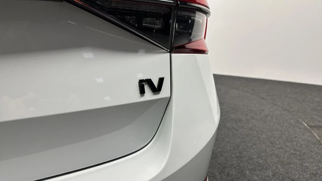 Škoda Superb - Afbeelding 18 van 30