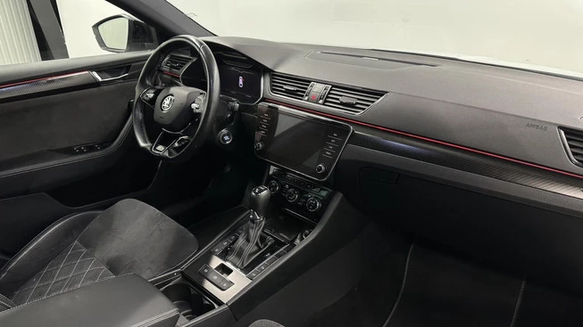Škoda Superb - Afbeelding 20 van 30