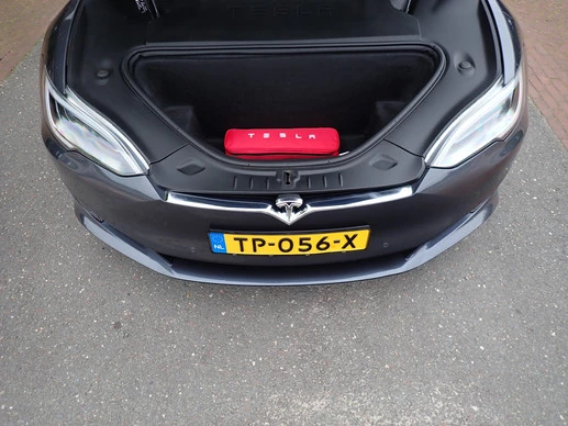 Tesla Model S - Afbeelding 25 van 28