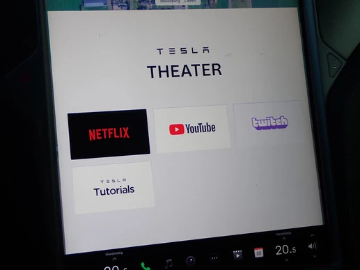 Tesla Model S - Afbeelding 16 van 30