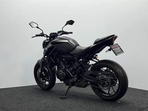 Yamaha MT 07 - Afbeelding 11 van 18