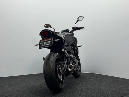Yamaha MT 07 - Afbeelding 14 van 18