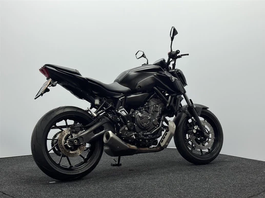 Yamaha MT 07 - Afbeelding 16 van 18