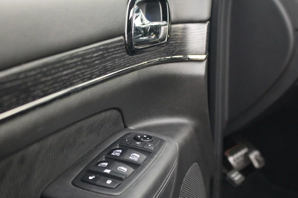 Jeep Grand Cherokee - Afbeelding 25 van 30